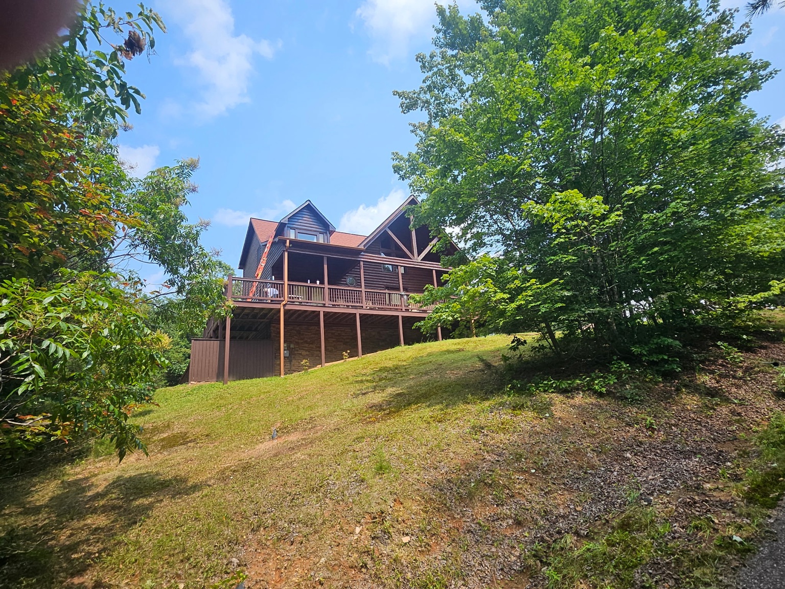 Large cabin with restored deck and exterior woodwork